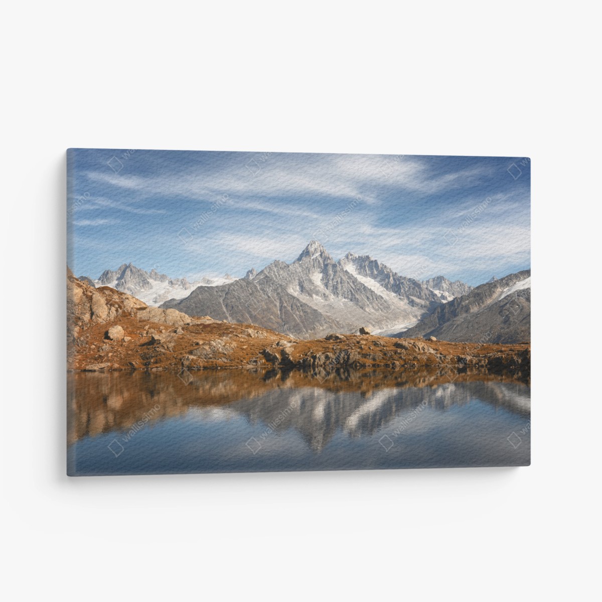 Leinwandbild ruhige alpenberge im see gespiegelt – Pixers®