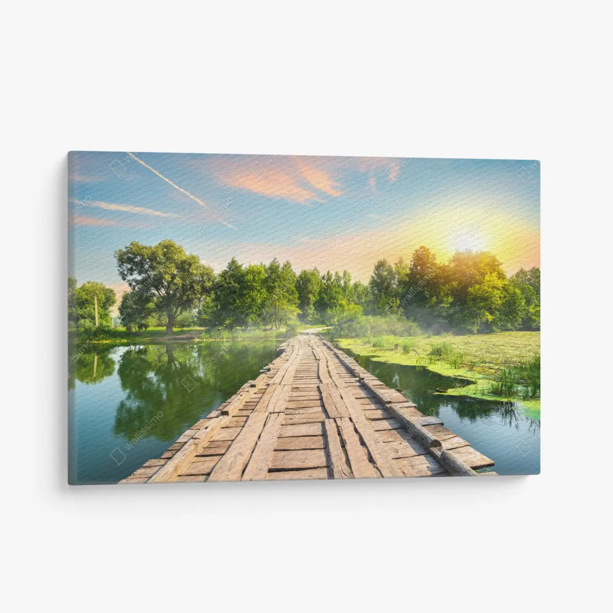 Leinwandbild sonnige hölzerne brücke über ruhigen see – Pixers®