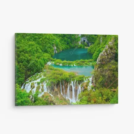 Leinwandbild üppiger wasserfall und türkise seen – Pixers®