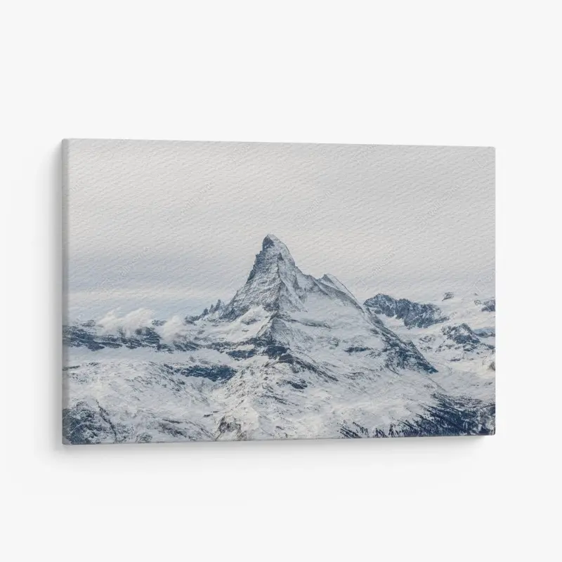 Leinwandbild majestätischer schneebedeckter berggipfel