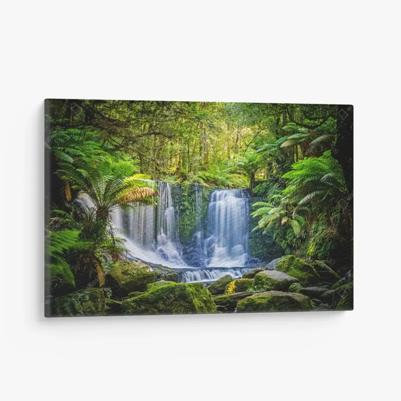 Leinwandbild üppiger wasserfall im Mt Field National Park, Tasmania