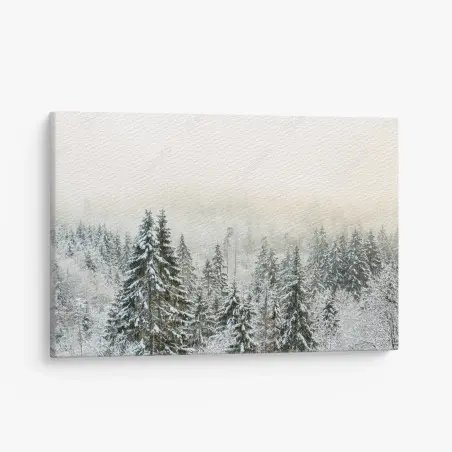 Leinwandbild verschneiter wald im sanften nebel