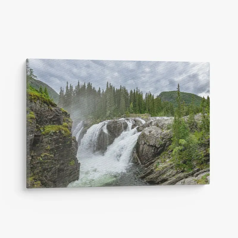 Leinwandbild nebliger wasserfall im dichten kiefernwald
