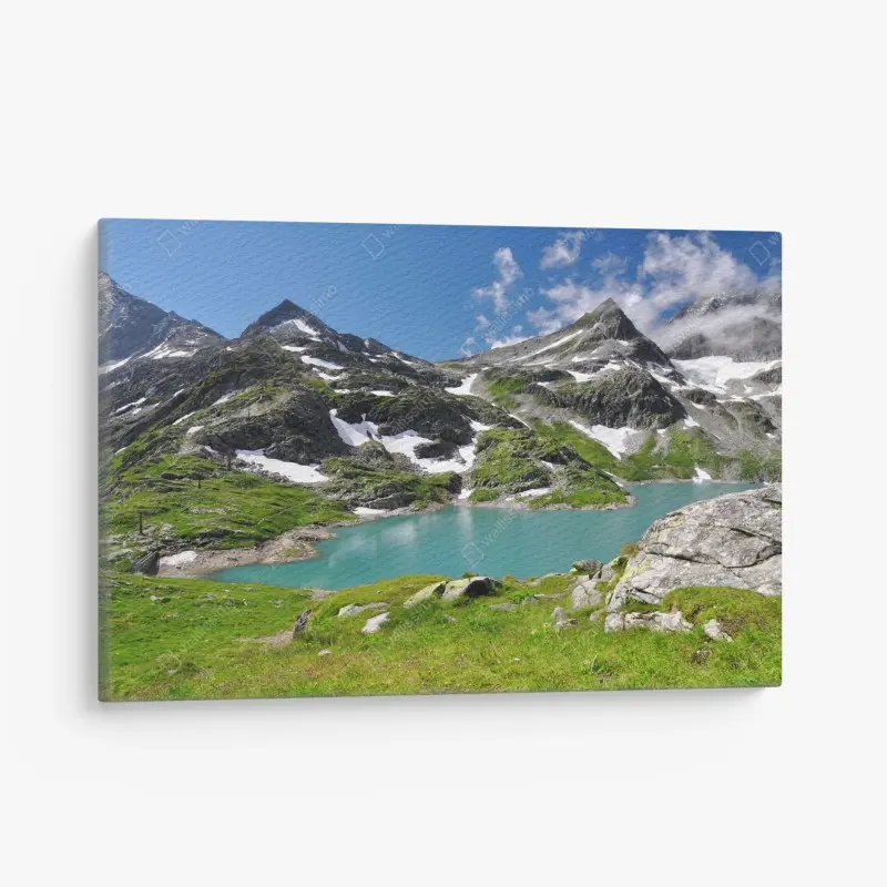 Leinwandbild bergsee mit türkiswasser und gebirgspanorama