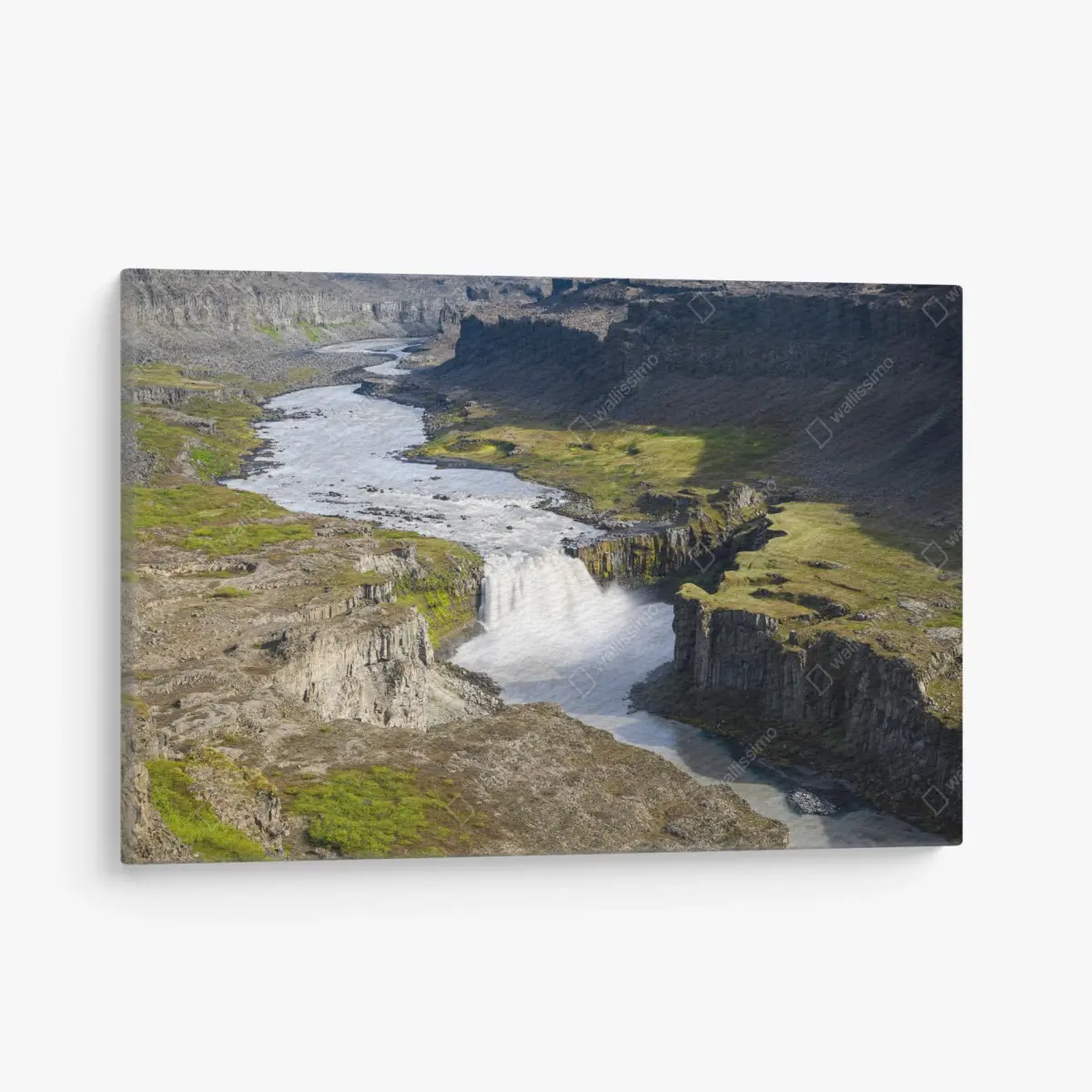 Leinwandbild majestätischer wasserfall in einer isländischen schlucht – Pixers®