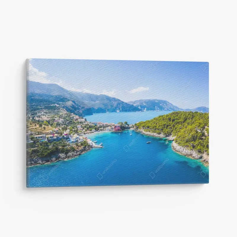 Leinwandbild sonnige bucht mit türkisfarbenem wasser