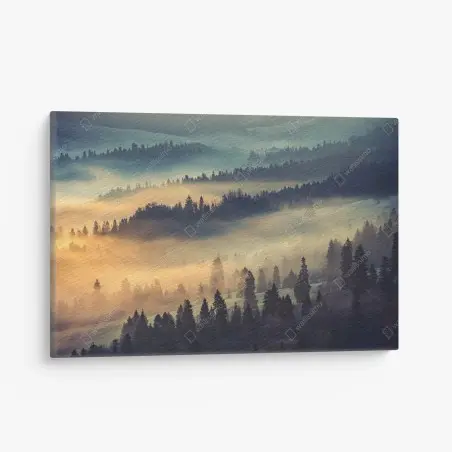Leinwandbild nebliger bergwald im sonnenaufgang – Pixers®