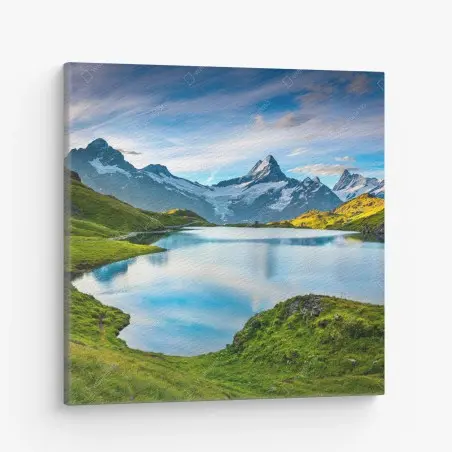 Leinwandbild ruhiger alpensee vor dem Wetterhorn, Schweiz – Pixers®
