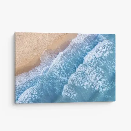 Leinwandbild luftaufnahme türkiser wellen an sandigem strand – Pixers®
