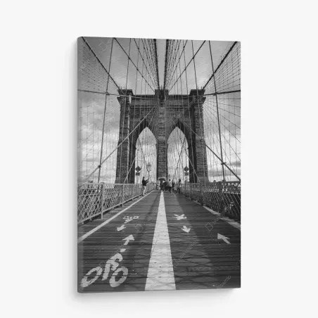 Leinwandbild Brooklyn Bridge perspektive in monochrom – Pixers®