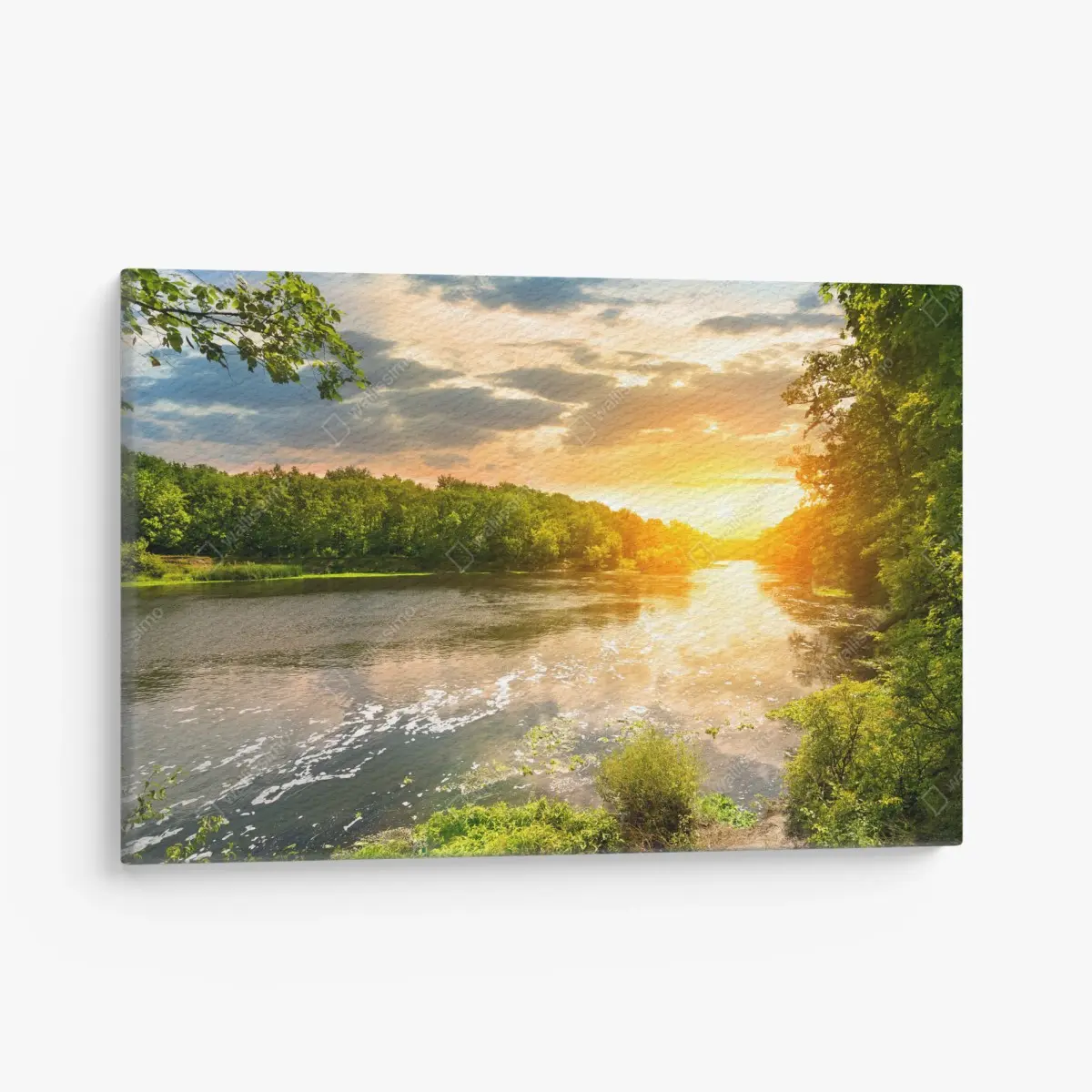 Leinwandbild ruhiger sonnenuntergang am fluss im grünen wald – Pixers®