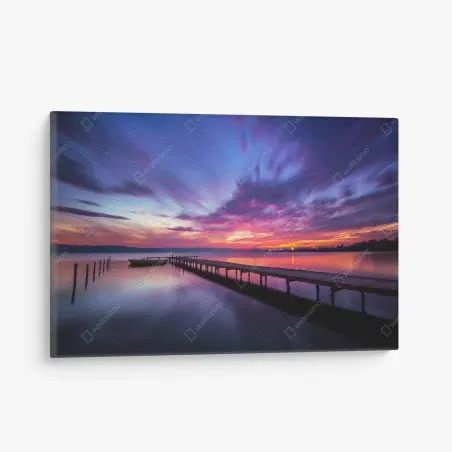 Leinwandbild sonnenuntergang über ruhigem see mit hölzernem steg – Pixers®