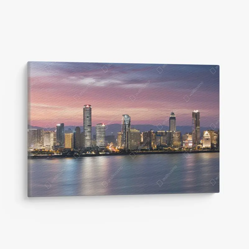 Leinwandbild ruhige stadtskyline bei dämmerung