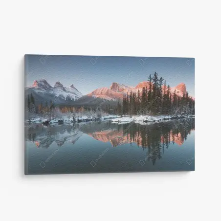 Leinwandbild bergspiegelung im morgendlichen glühen – Pixers®