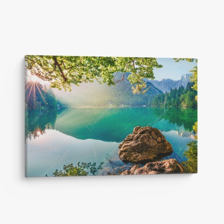 Leinwandbild morgendliche szene am Fusine-see mit Mangart – Pixers®