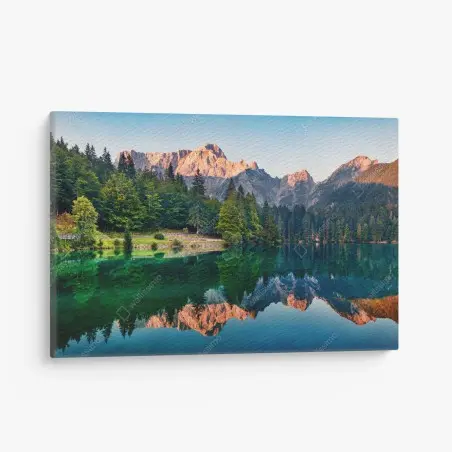 Leinwandbild ruhiger morgen am Fusine See, Julische Alpen – Pixers®