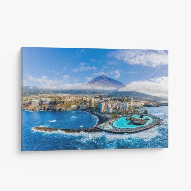 Leinwandbild luftpanorama der küste von Teneriffa mit dem Mount Teide