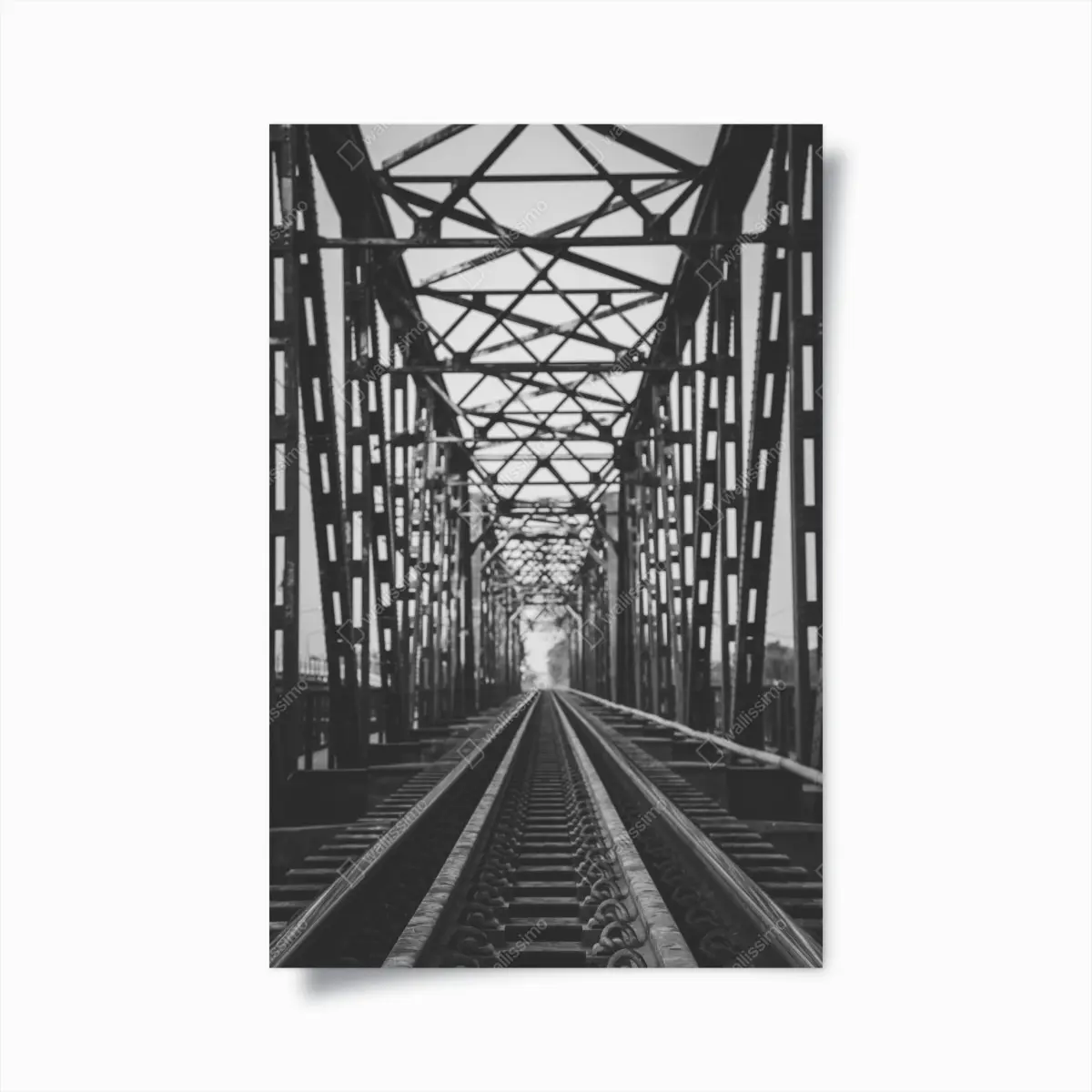 Poster alte eisenbahnbrücke in schwarzweiß – Pixers®