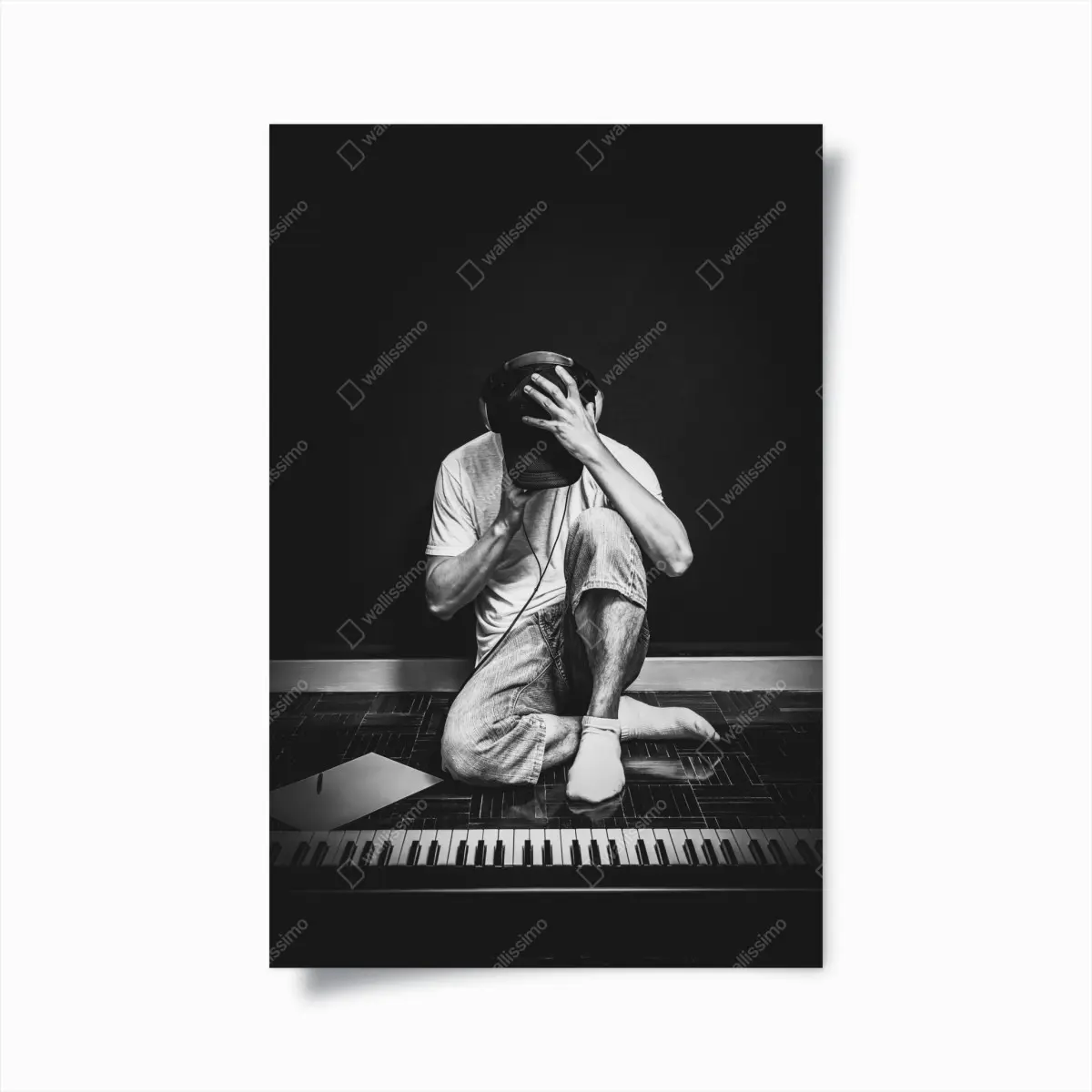 Poster introvertierter musiker am keyboard – Pixers®