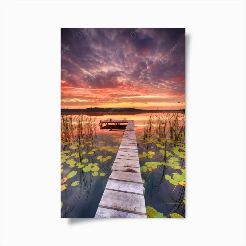 Poster sonnenaufgang über ruhigem see mit steg