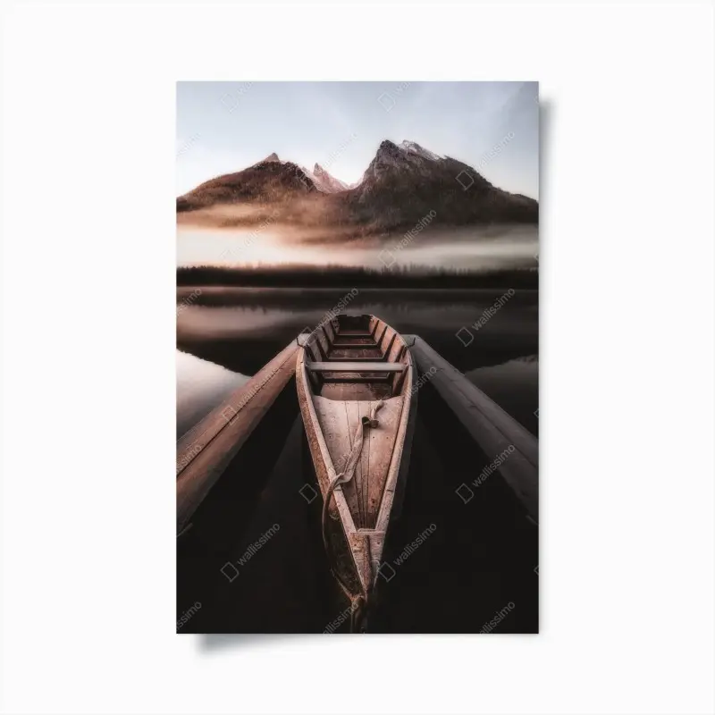 Poster nebliges boot am bergsee