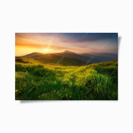 Poster sonnenaufgang über dem smaragdgrünen bergtal – Pixers®