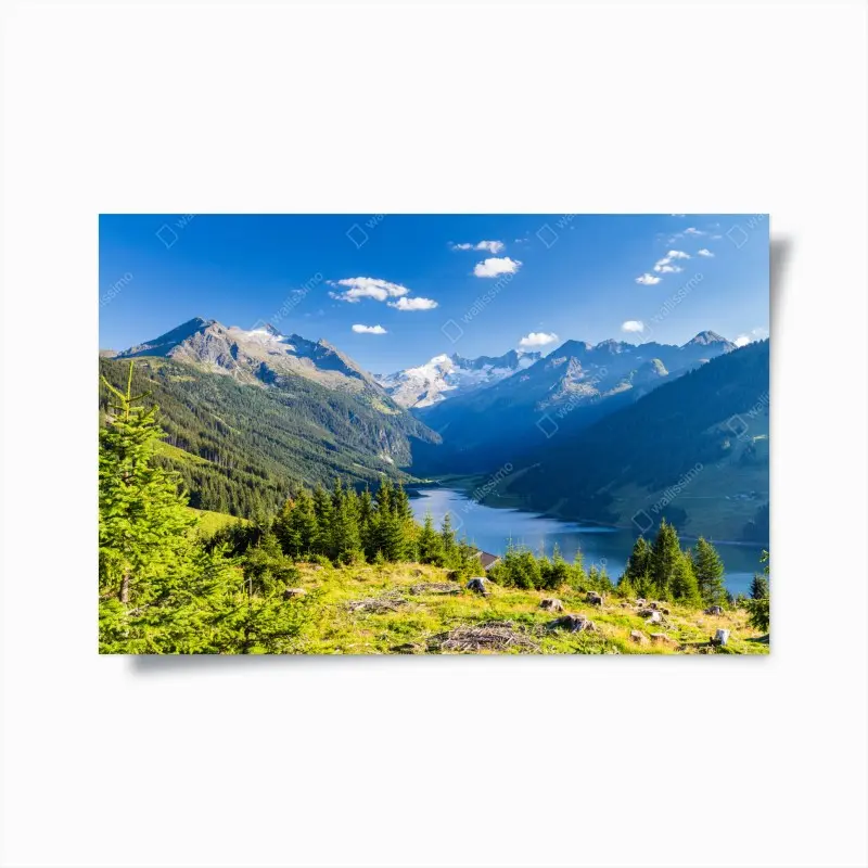 Poster ruhiges tal mit alpensee