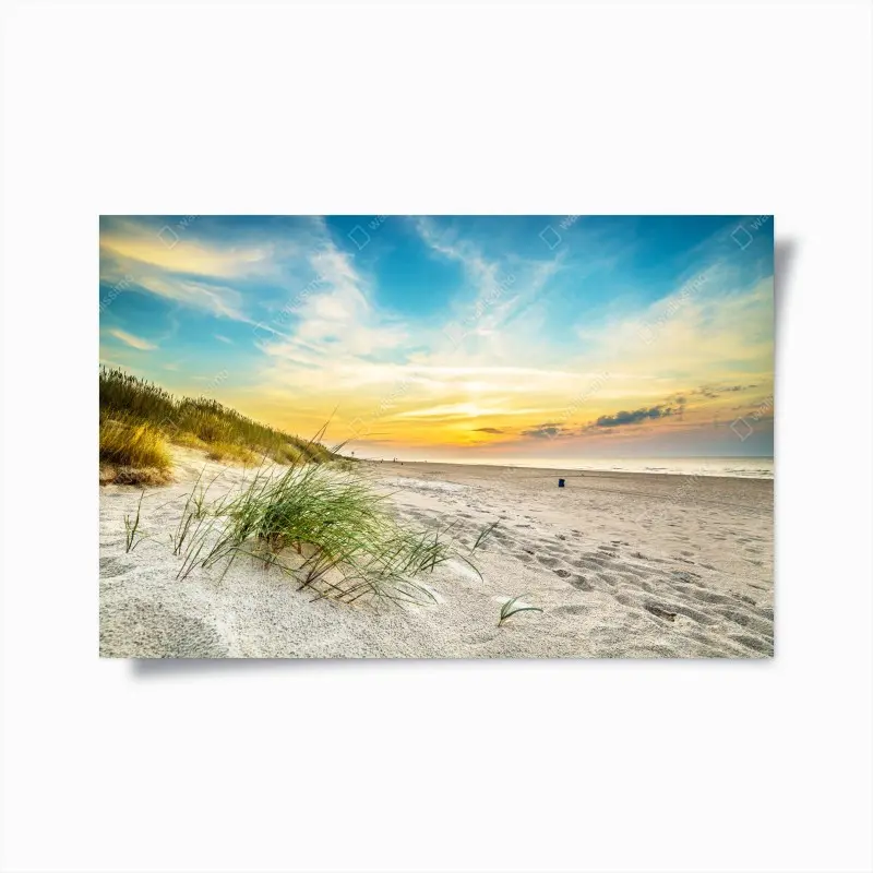 Poster sonnenuntergang über ruhigen dünen