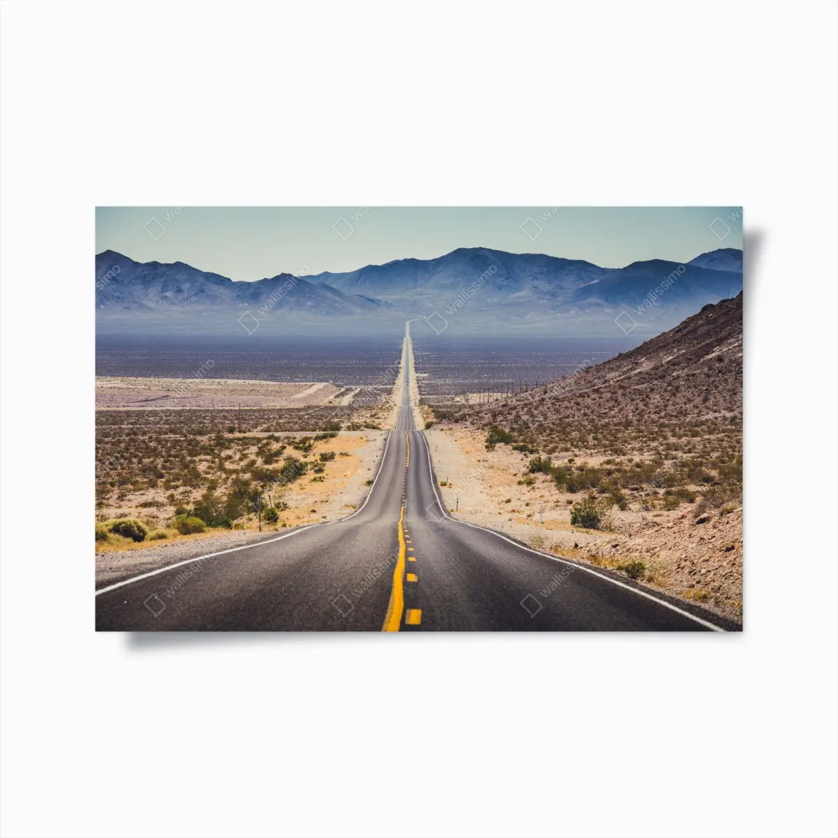Poster endlose wüstenstraße in die berge – Pixers®