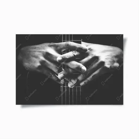 Poster verschränkte hände auf gitarrensaiten – Pixers®