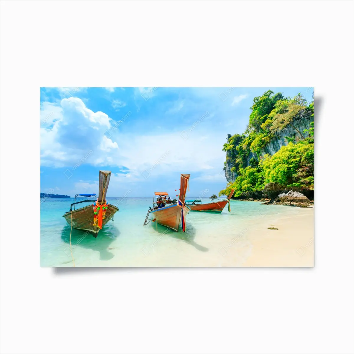 Poster longtail-boote am türkisfarbenen strand von Phuket – Pixers®