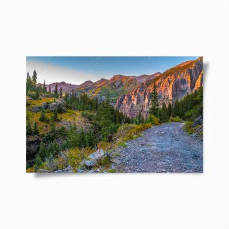Poster alpiner wanderweg im sonnenuntergang – Pixers®