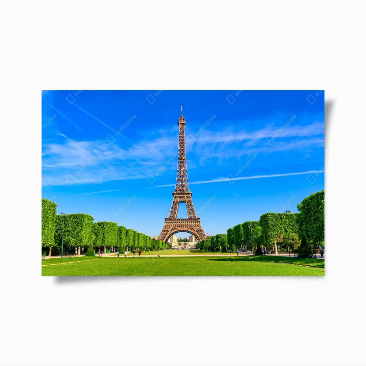 Poster Eiffelturm am Champ de Mars, lebendige pariser skyline – Pixers®