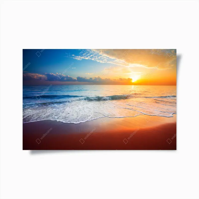 Poster ruhiger sonnenuntergang über dem meer