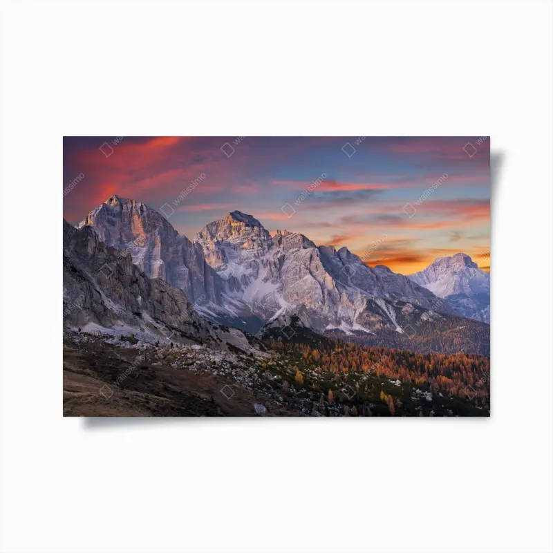 Poster majestätischer herbstlicher sonnenuntergang in den bergen