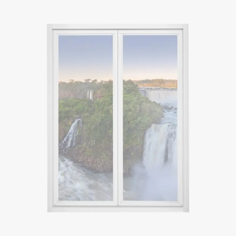 Fensteraufkleber neblige panorama der wasserfälle im üppigen wald