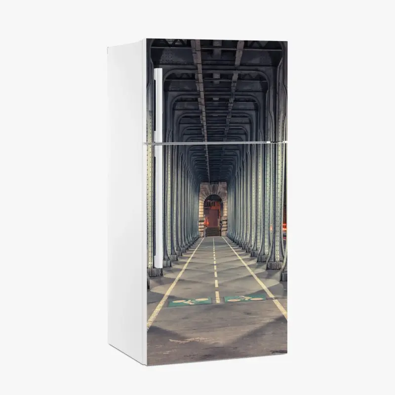 Kühlschrankaufkleber symmetrischer stahlkorridor einer brücke bei nacht
