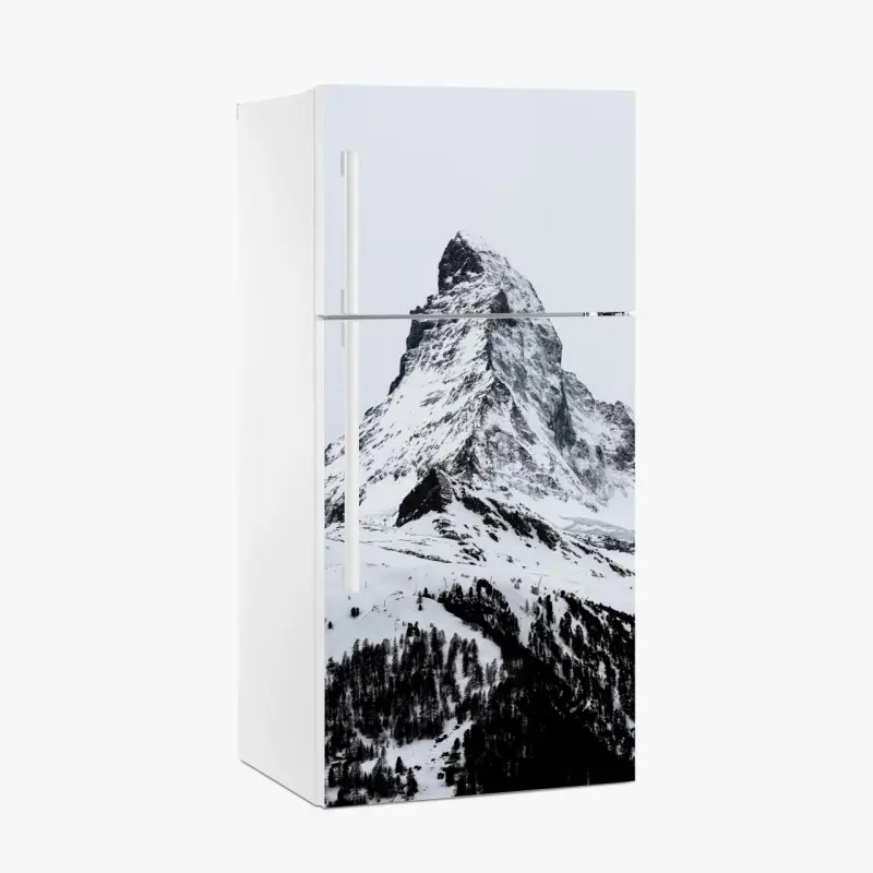 Kühlschrankaufkleber einsamer schneebedeckter berggipfel