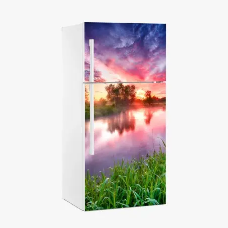 Kühlschrankaufkleber ruhiger sommer sonnenaufgang am flussufer – Pixers®