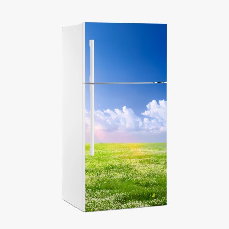Kühlschrankaufkleber sonnige frühlingswiese unter blauem himmel – Pixers®