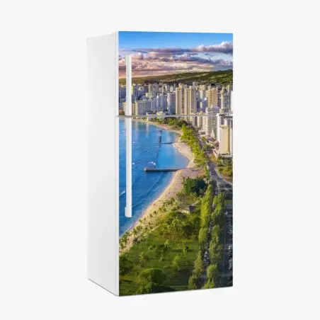 Kühlschrankaufkleber skyline einer küstenstadt bei sonnenuntergang – Pixers®