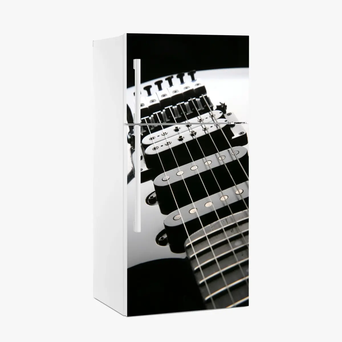 Kühlschrankaufkleber nahaufnahme einer schwarzen elektrogitarre – Pixers®