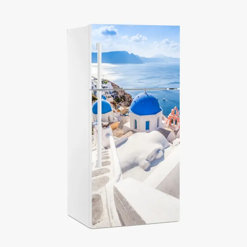 Kühlschrankaufkleber sonniges Santorini blaue kuppeln und meerblick