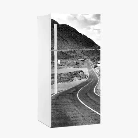 Kühlschrankaufkleber gewundene straße durch die berge – Pixers®