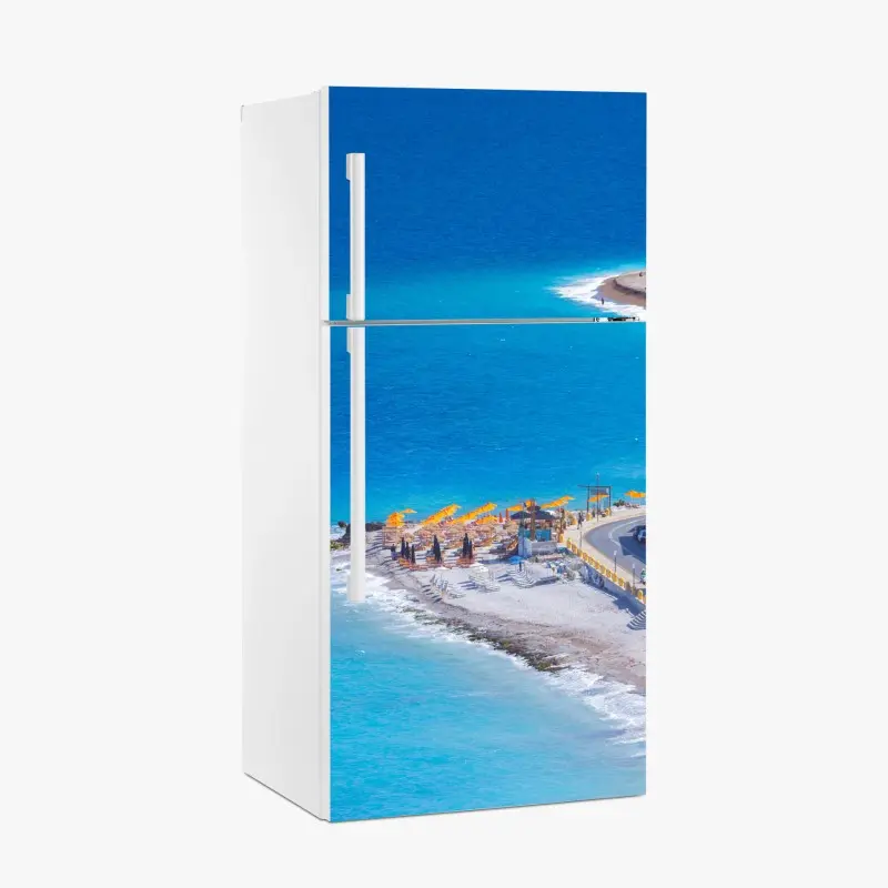 Kühlschrankaufkleber Rhodos strand mit bunten sonnenschirmen