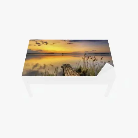 Tischaufkleber und Schreibtischaufkleber goldener sonnenuntergang am see mit steg – Pixers®