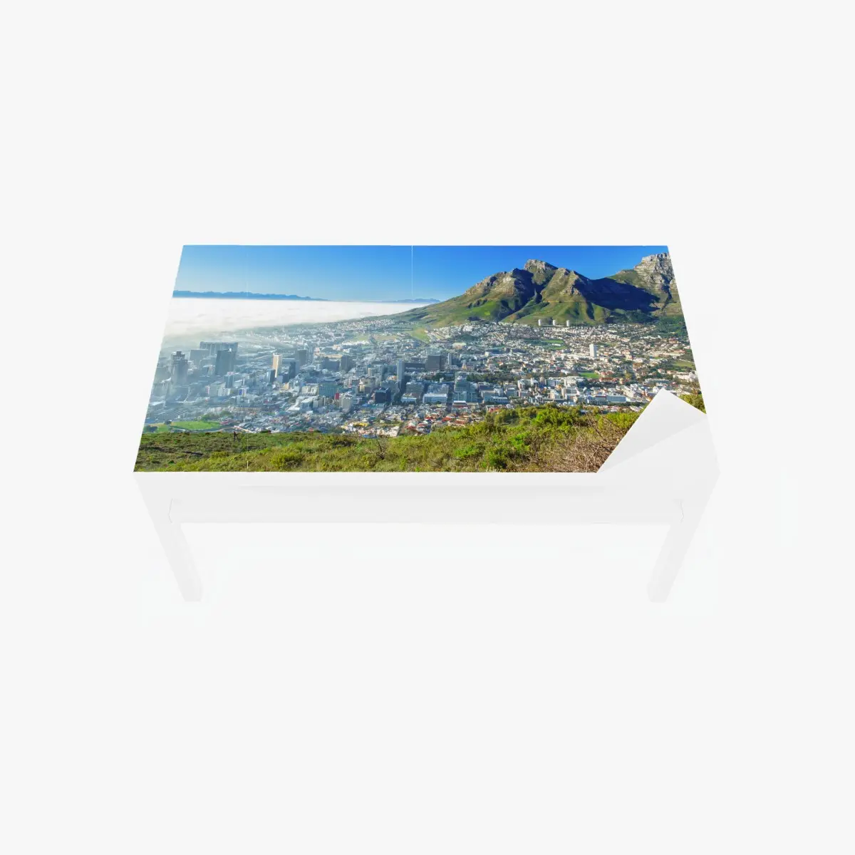 Tischaufkleber und Schreibtischaufkleber stadtpanorama mit bergen und blauem himmel – Pixers®