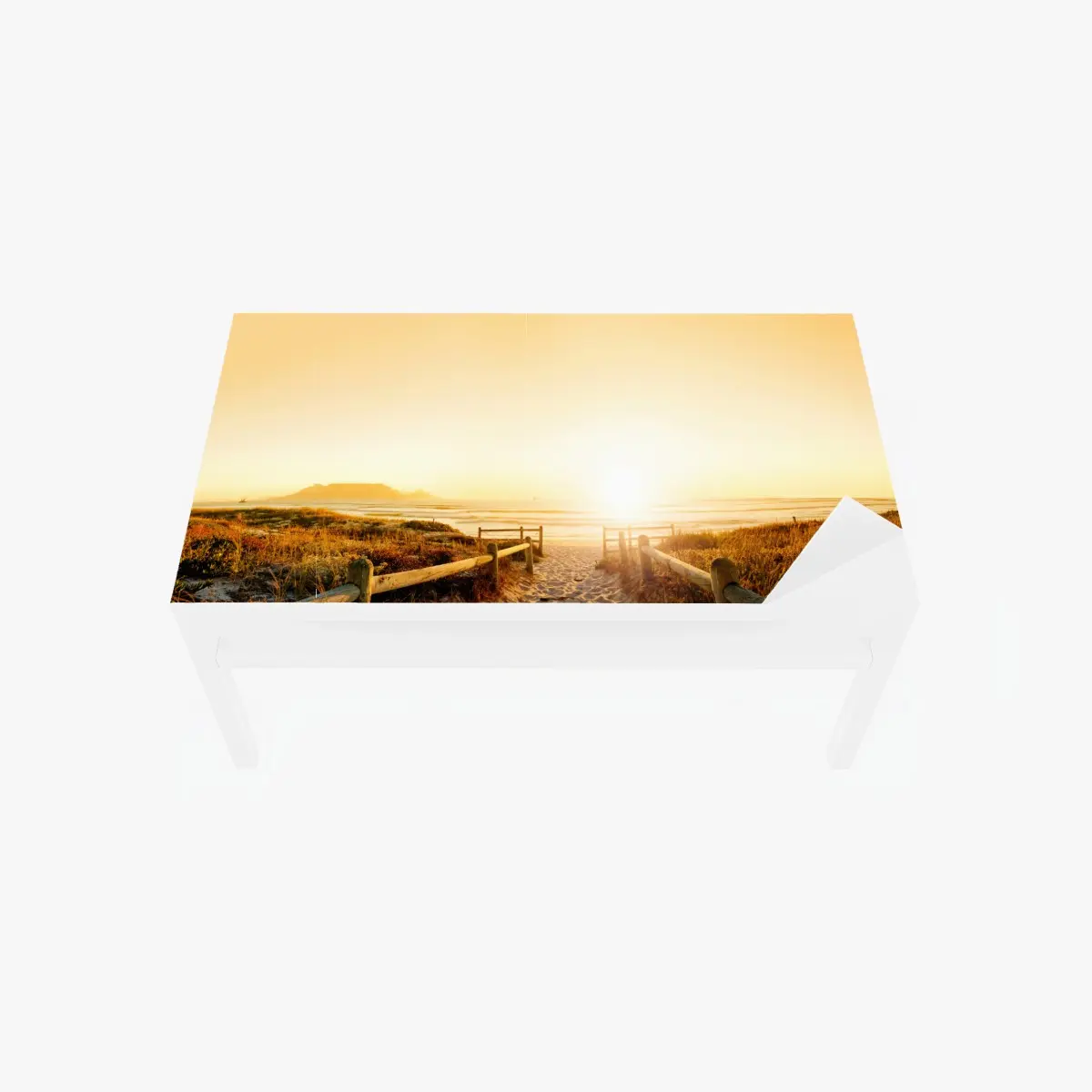 Tischaufkleber und Schreibtischaufkleber goldenes sonnenuntergangspanorama am strand mit Tafelberg – Pixers®