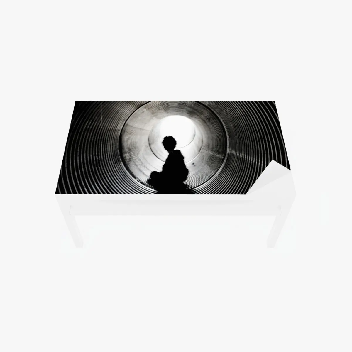 Tischaufkleber und Schreibtischaufkleber silhouette in einem spiraltunnel – Pixers®