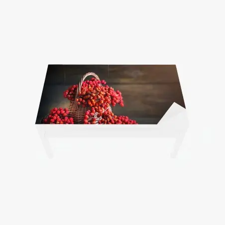 Tischaufkleber und Schreibtischaufkleber herbstliche vogelbeeren im weidenkorb – Pixers®